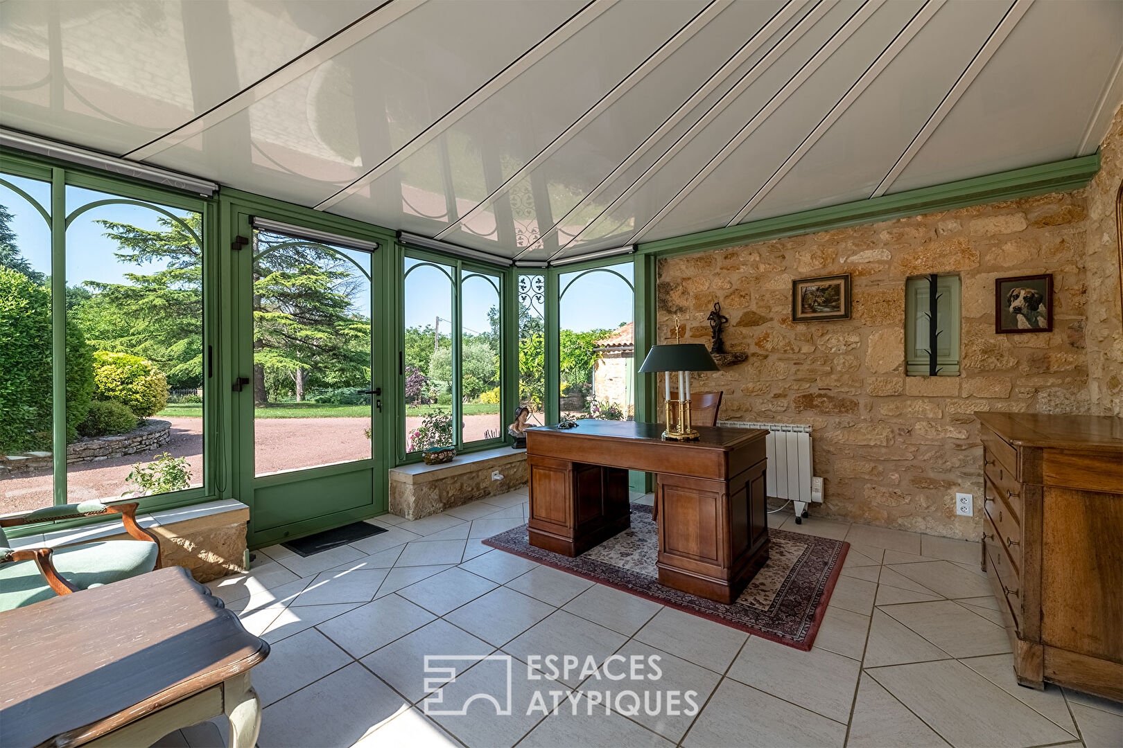 Charming Perigord house at the gateway to a pretty country house