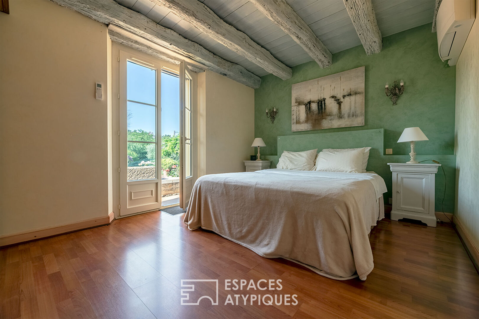 Charming Perigord house at the gateway to a pretty country house