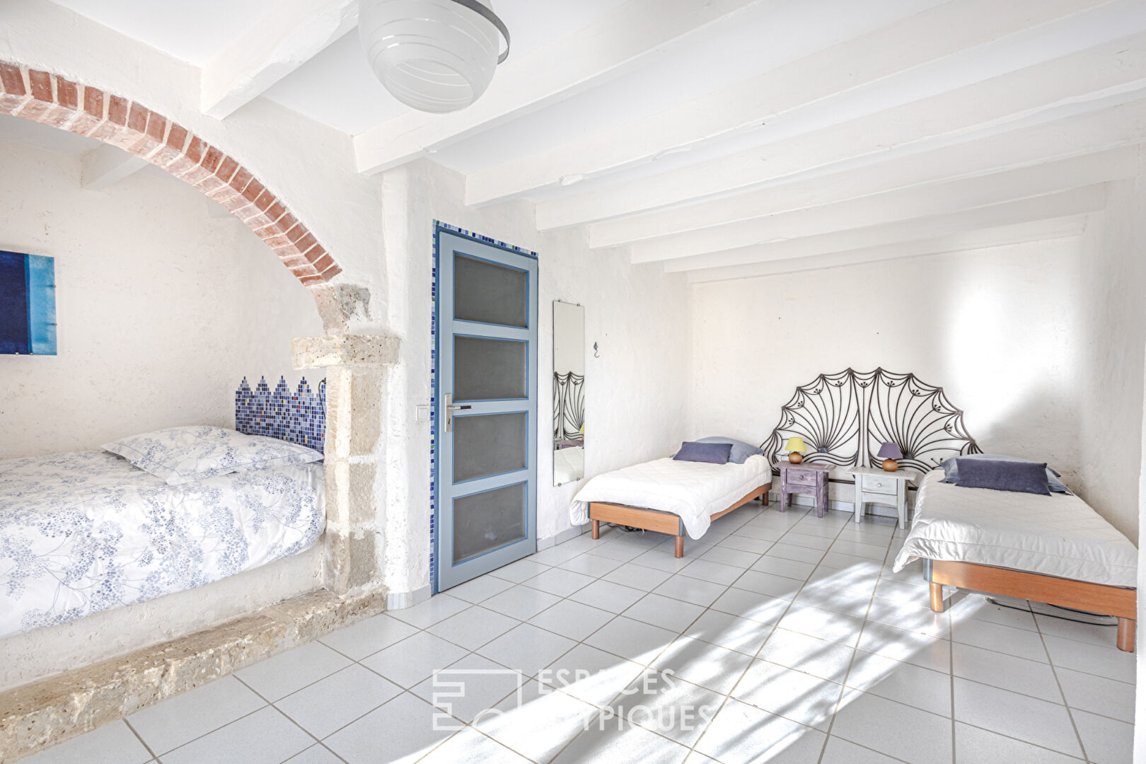 Maisons écologiques au coeur de la nature, authentique havre de paix