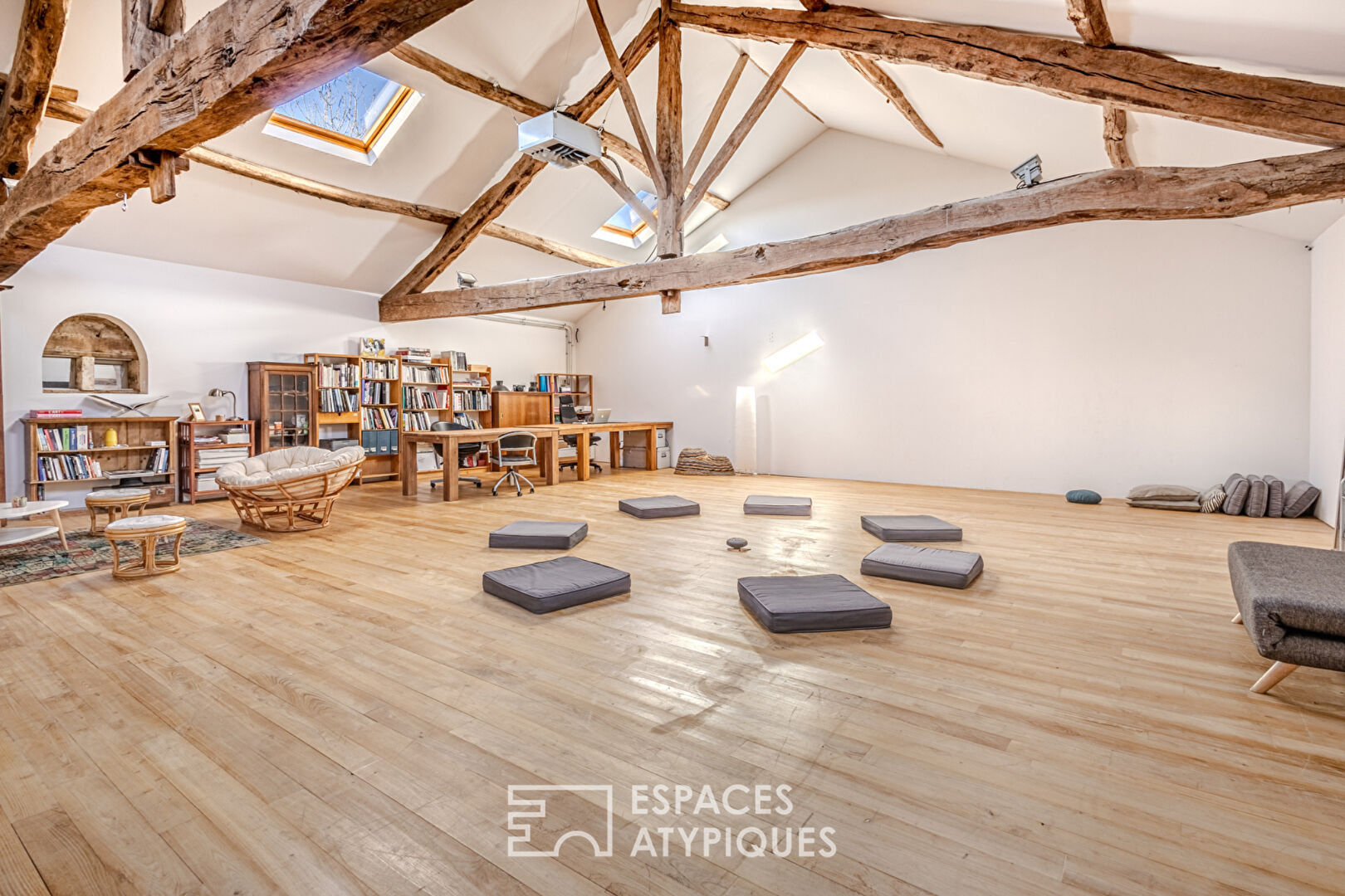 Maisons écologiques au coeur de la nature, authentique havre de paix