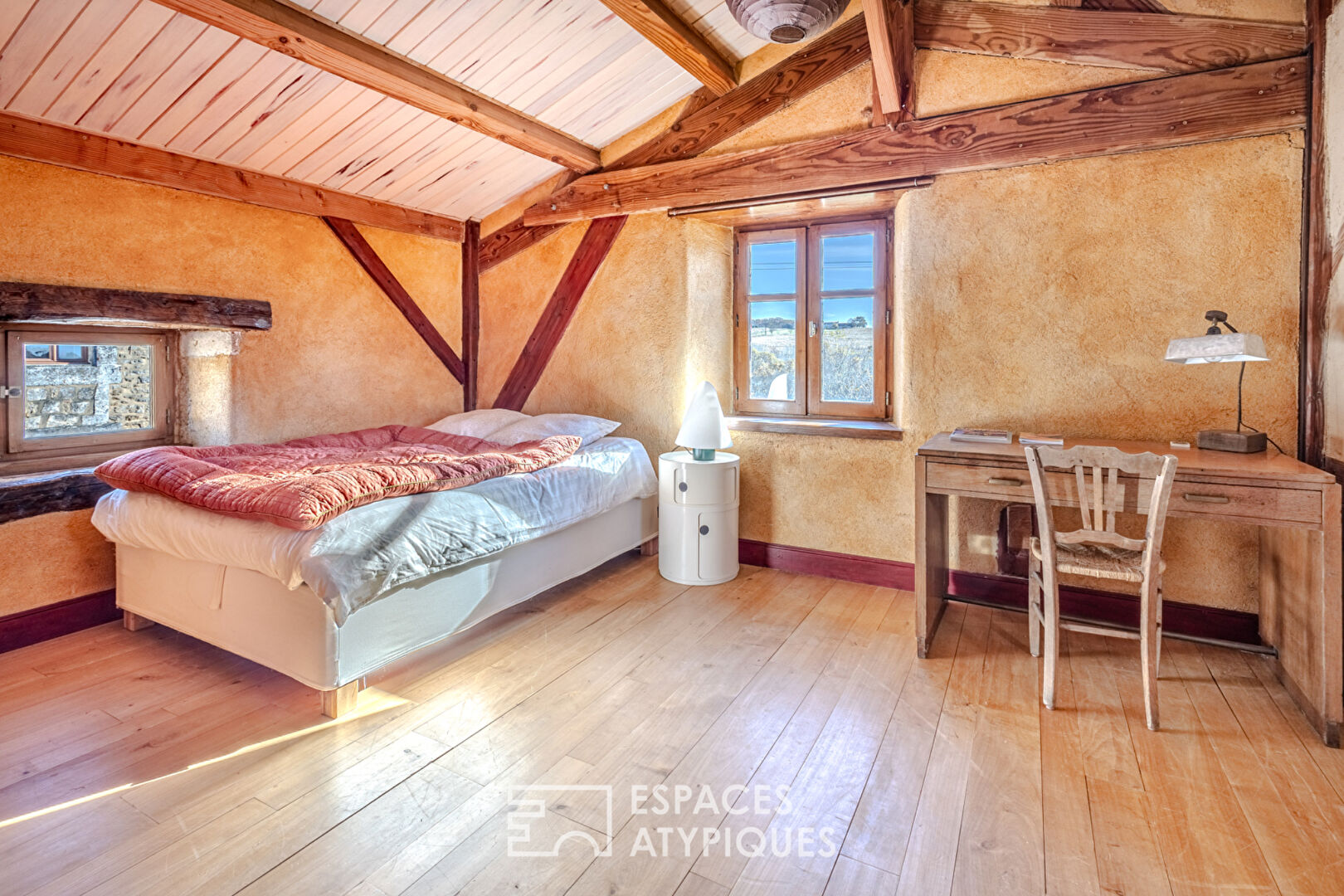 Maisons écologiques au coeur de la nature, authentique havre de paix