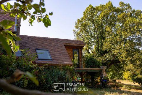 Maison atypique et son atelier d&rsquo;artiste