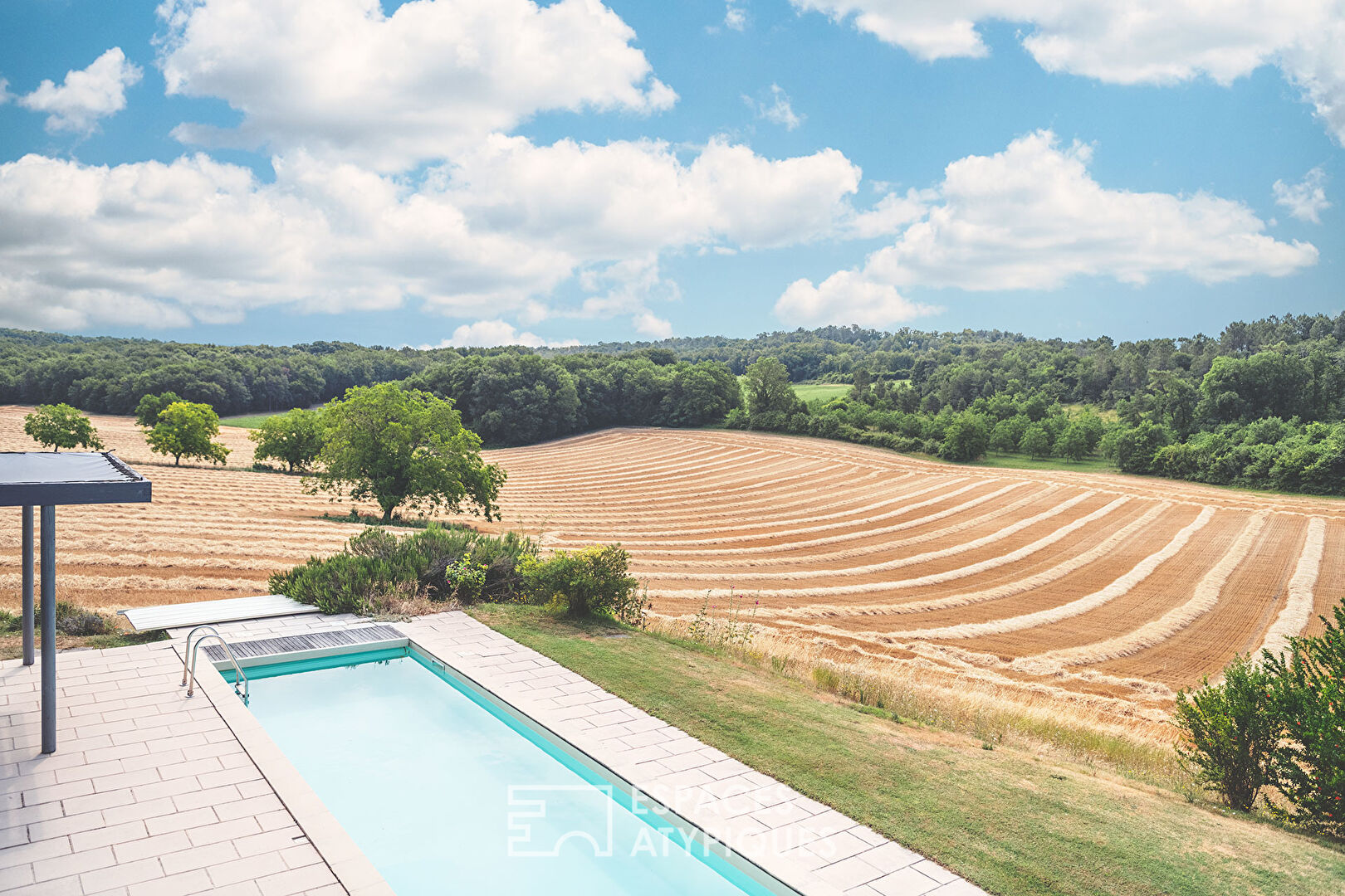Oeuvre architecturale en plein air, en Périgord Vert