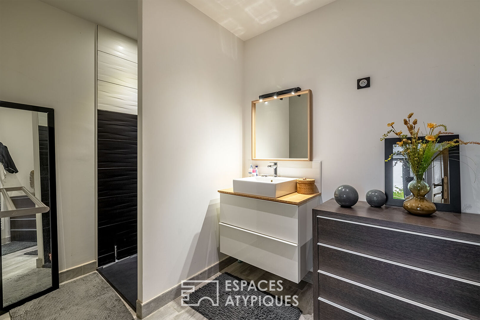 Villa contemporaine aux accents de villégiature