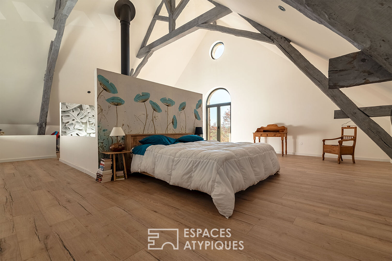 Ancien chai transformé en loft XXL à Bergerac