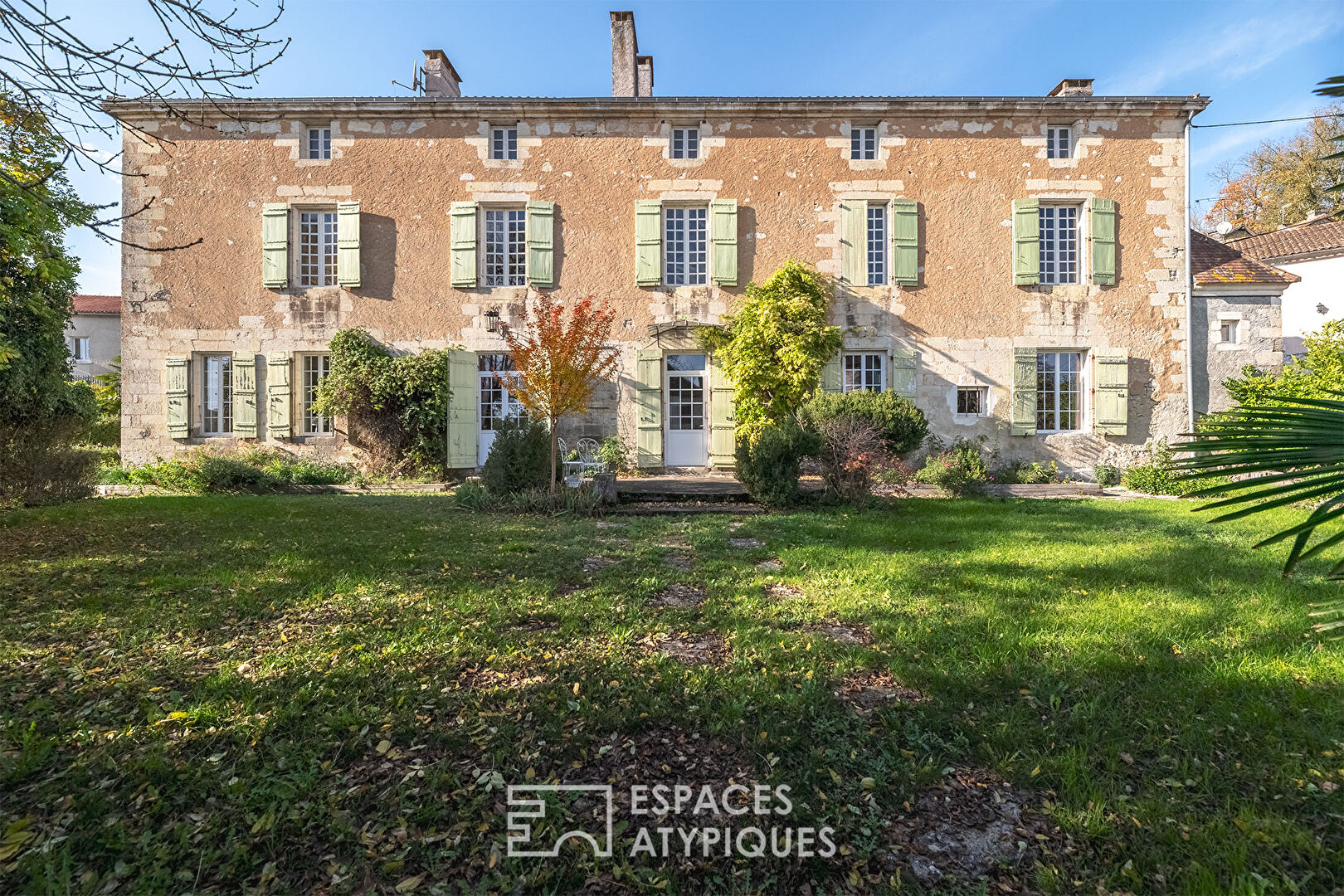 Maison de Maître du XVIIIe siècle à 20 minutes de Périgueux