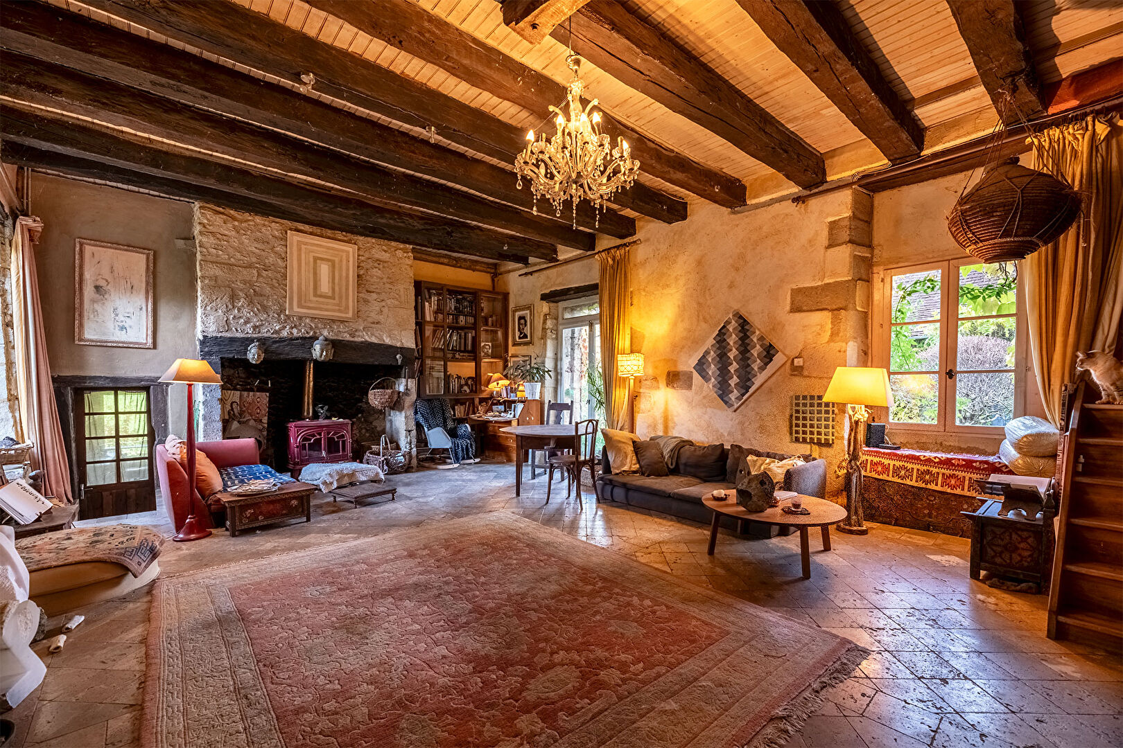 L’élégance d’un refuge au coeur du Périgord noir .