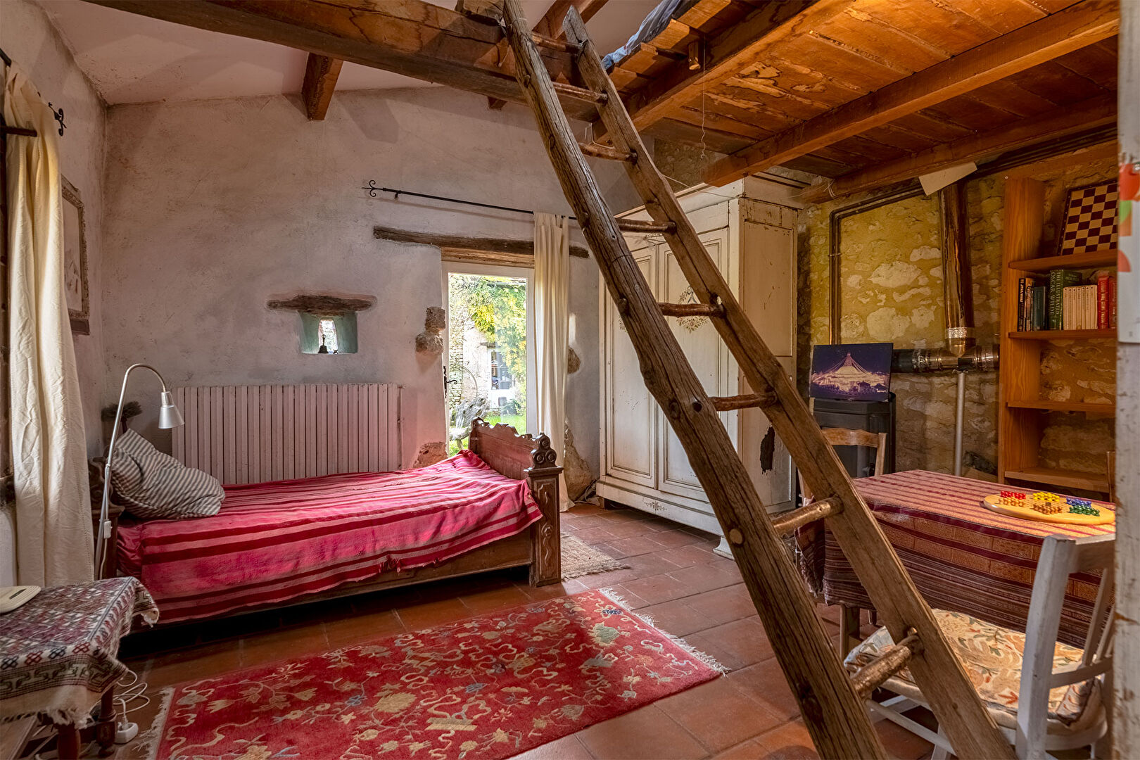 L’élégance d’un refuge au coeur du Périgord noir .