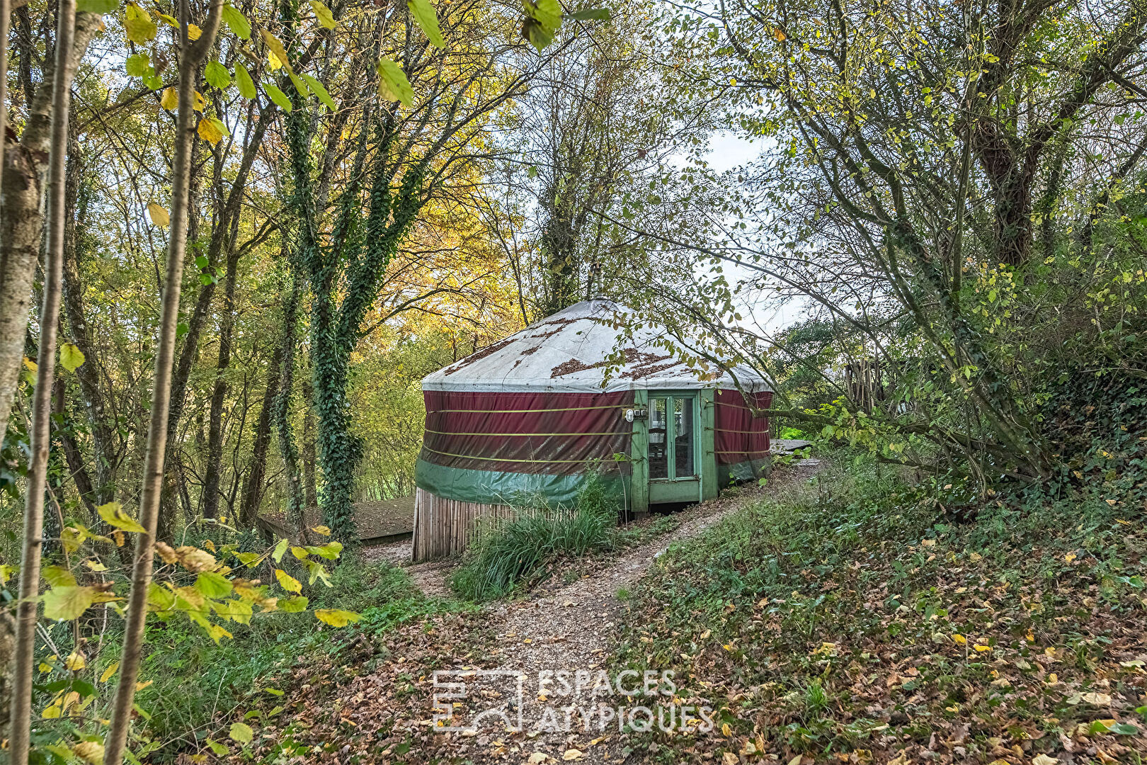 L’élégance d’un refuge au coeur du Périgord noir .