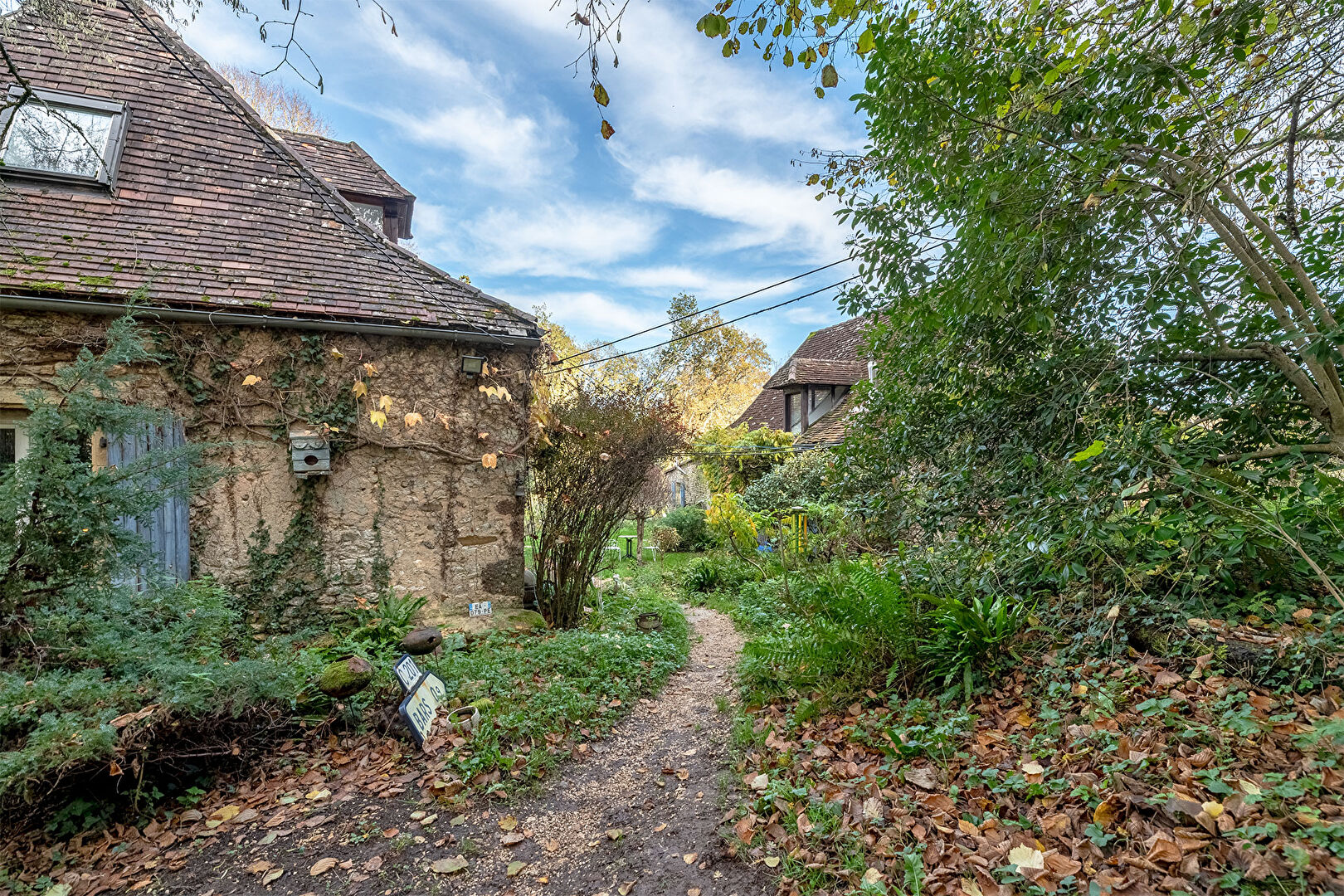 L’élégance d’un refuge au coeur du Périgord noir .