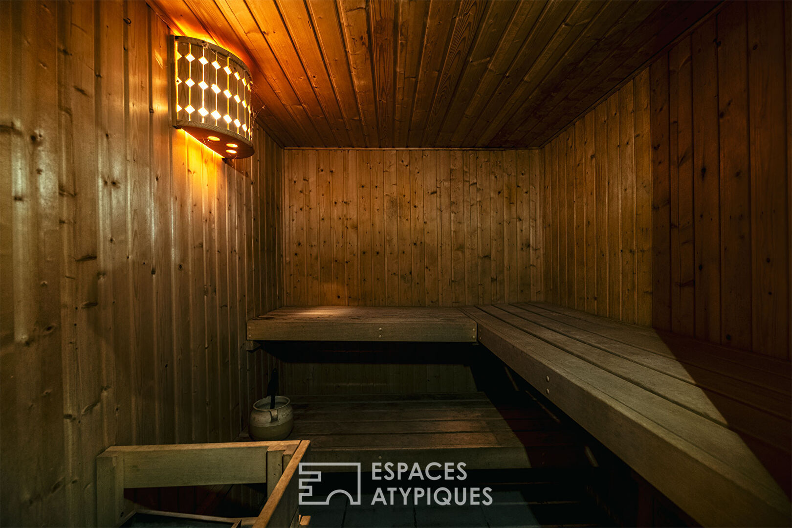 L’élégance d’un refuge au coeur du Périgord noir .