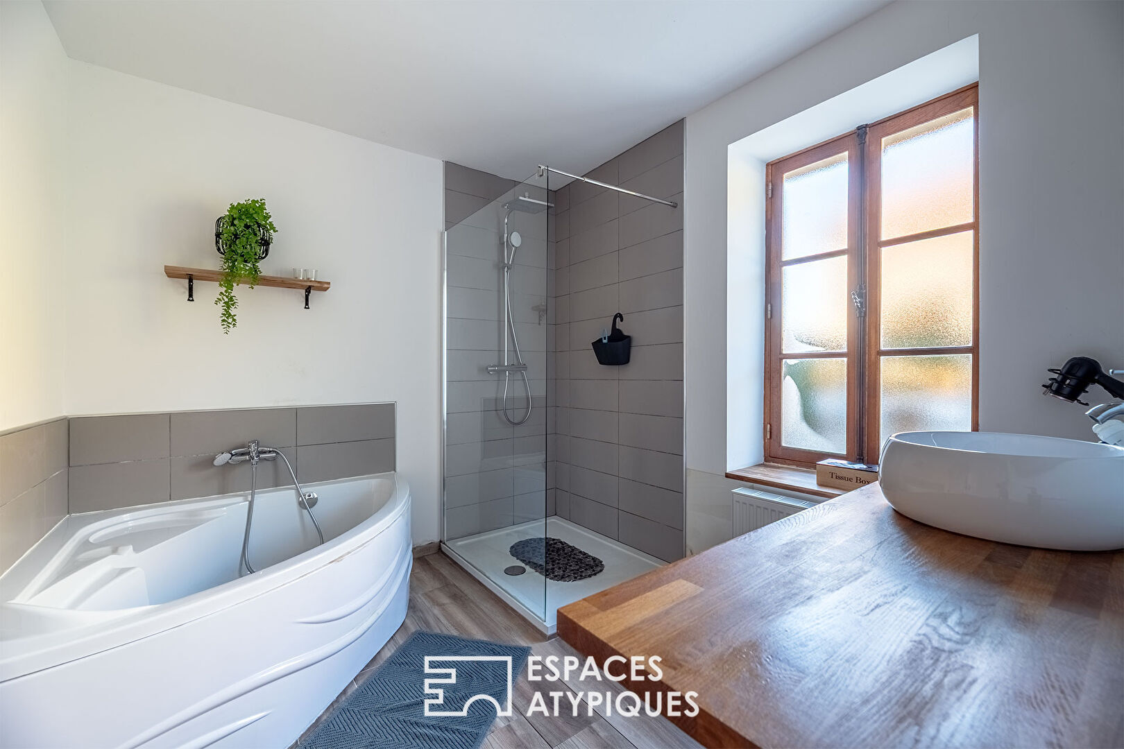 Grande maison familiale proche de la rivière Dordogne