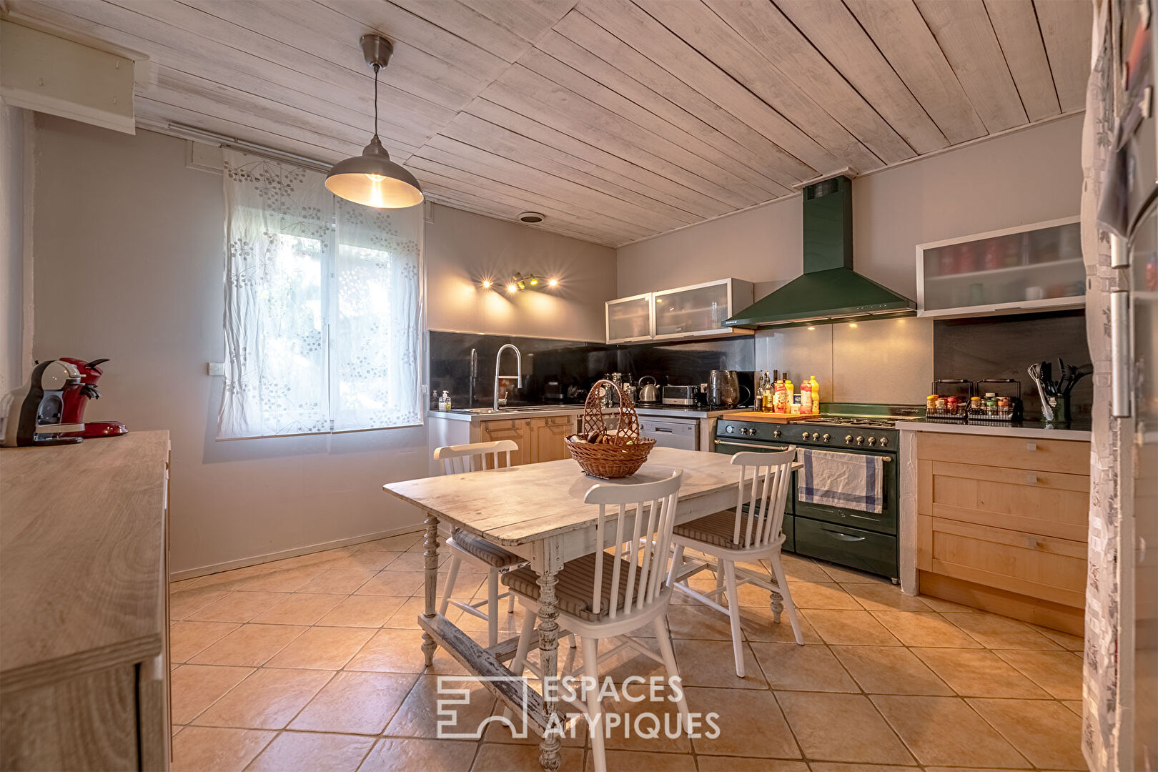 Plain-pied des années 2000 au goût du jour et ses bonnes surprises en Périgord Vert