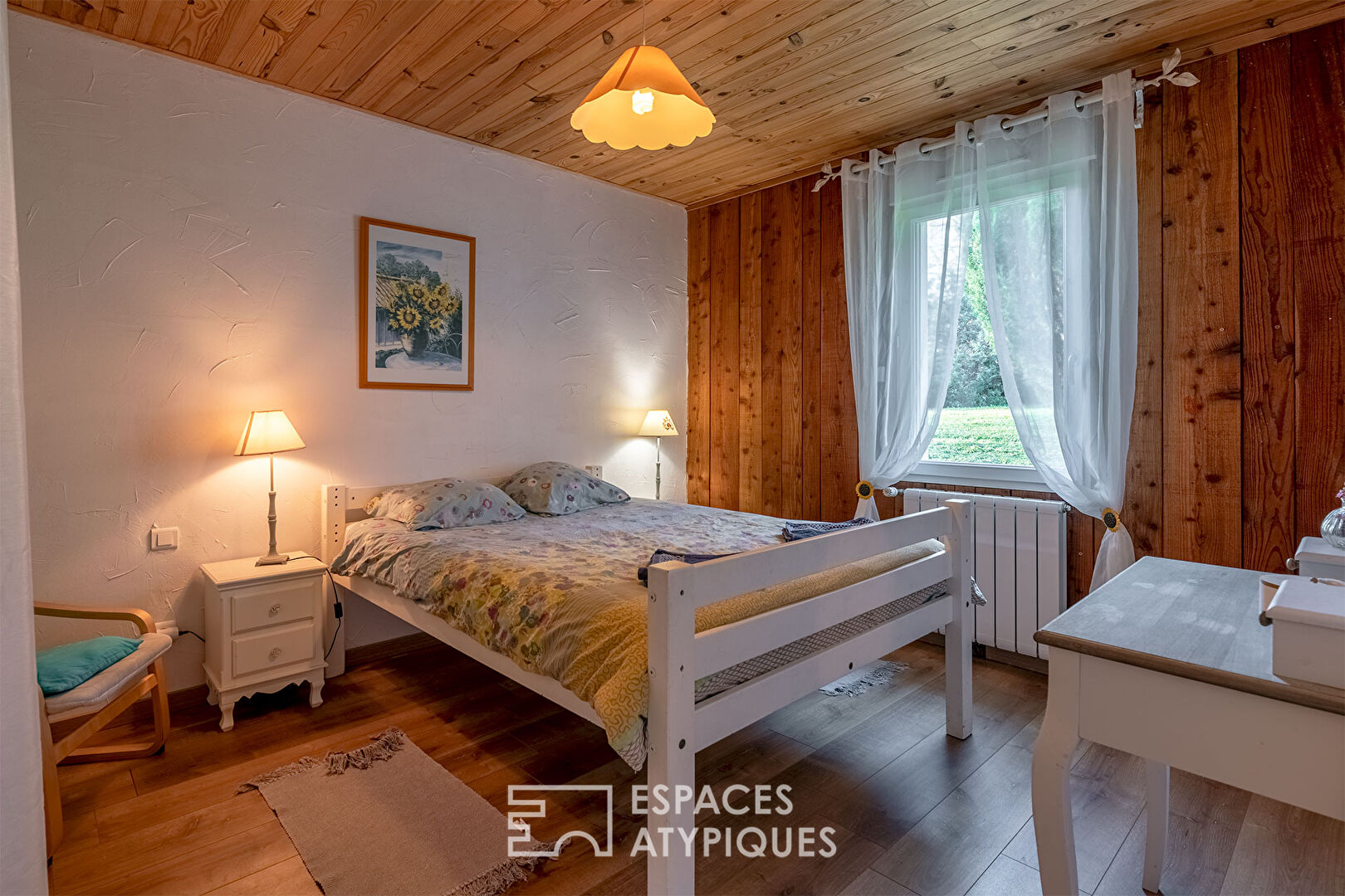 Plain-pied des années 2000 au goût du jour et ses bonnes surprises en Périgord Vert