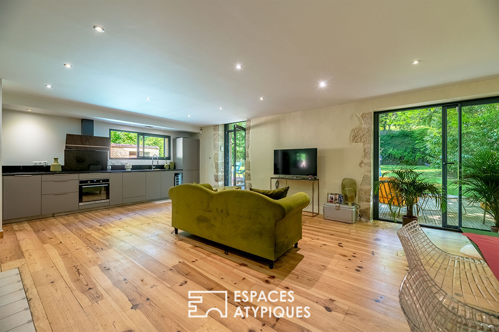 Maison de Maître et sa maison d&rsquo;amis proche de Périgueux.