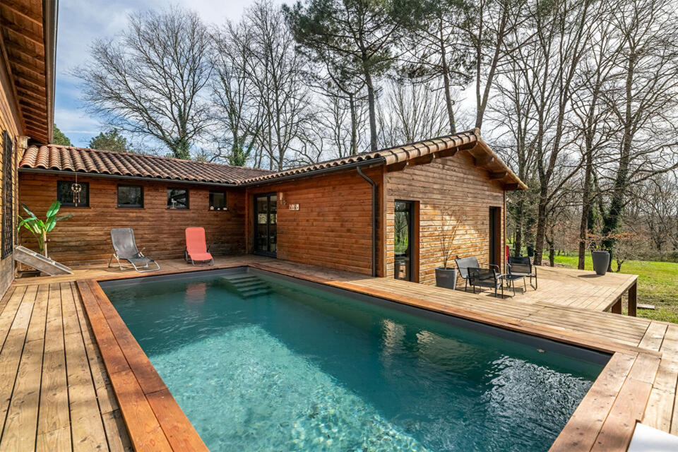 La maison-canopée : quand l'architecture bois épouse la forêt