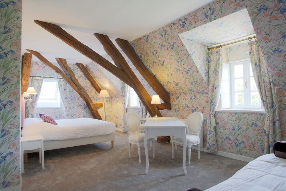 Château du 19 ème rénové aux portes de Lascaux