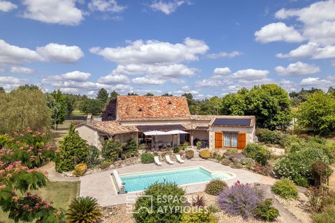 Contemporary Périgourdin style and its landscaped park with a view