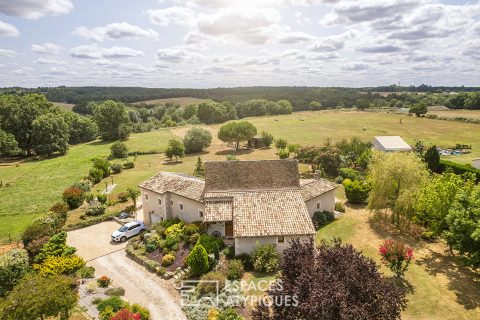 Contemporary Périgourdin style and its landscaped park with a view