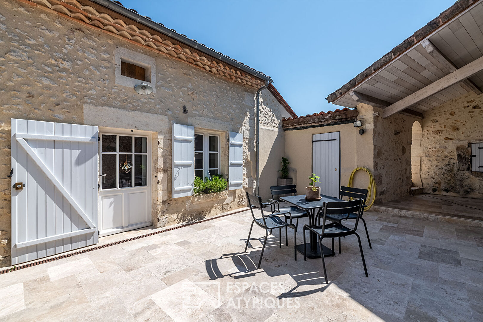 Charming stone house from the mid-17th century.