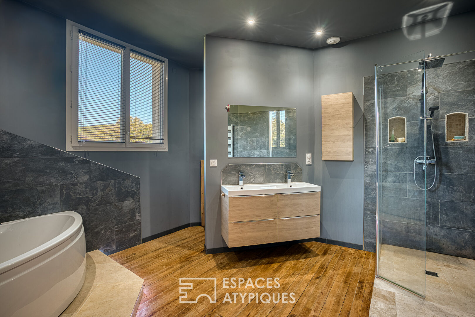 Maison aux volumes généreux en Périgord Noir