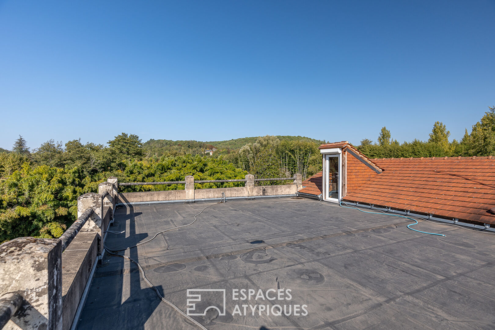 Maison aux volumes généreux en Périgord Noir