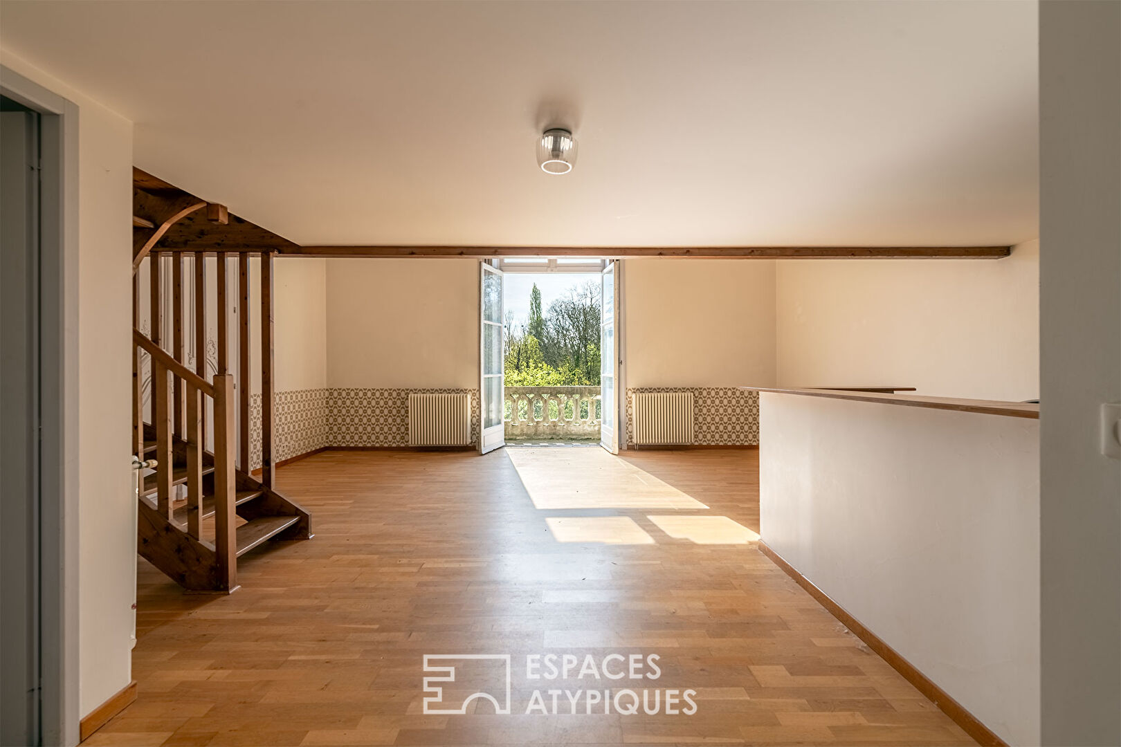 Appartement de standing en duplex au coeur du château