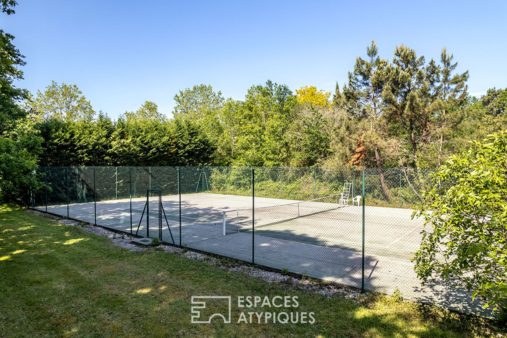 Propriété de caractère en Périgord Vert à l’orée de la forêt