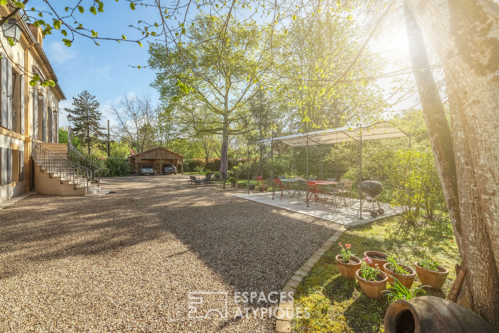 Renovated mansion at the gates of Bergerac town center.