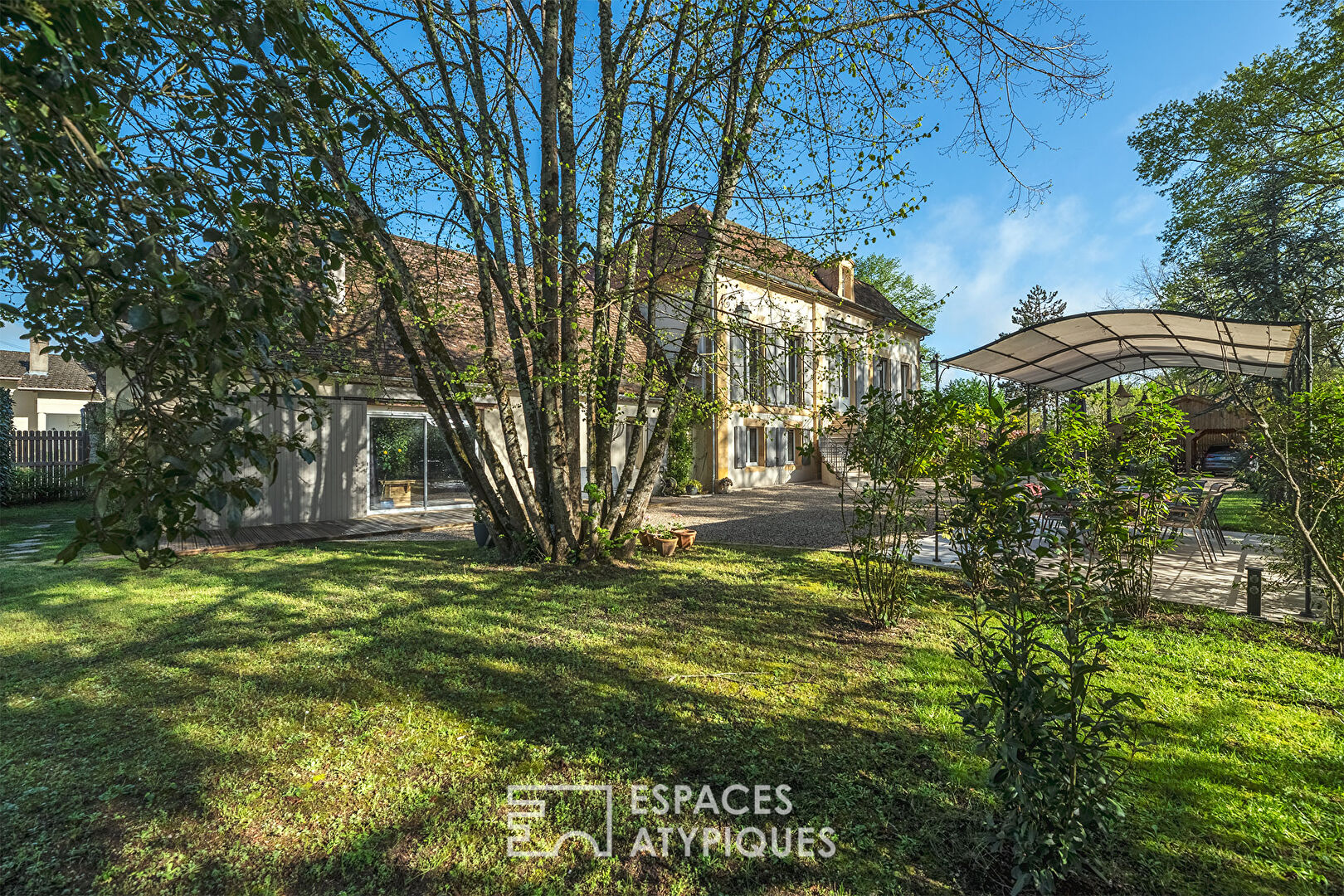 Maison de Maître rénovée aux portes du centre ville de Bergerac