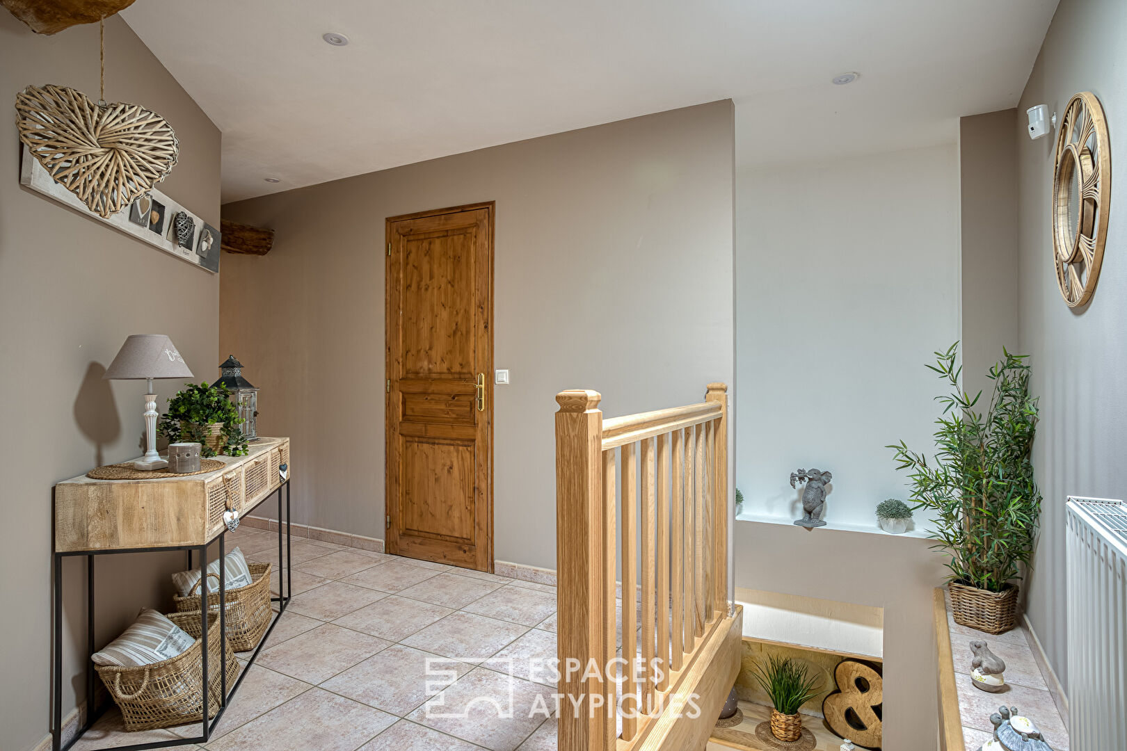 Elegant bourgeois house in the heart of a bastide
