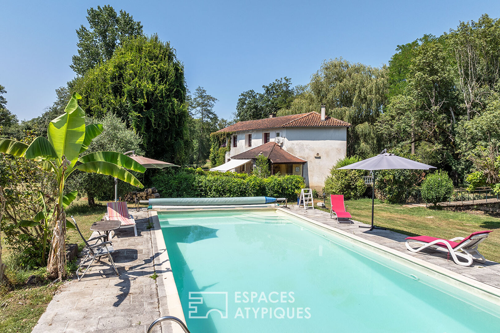 17th century mill in Périgord, a setting of serenity and elegance