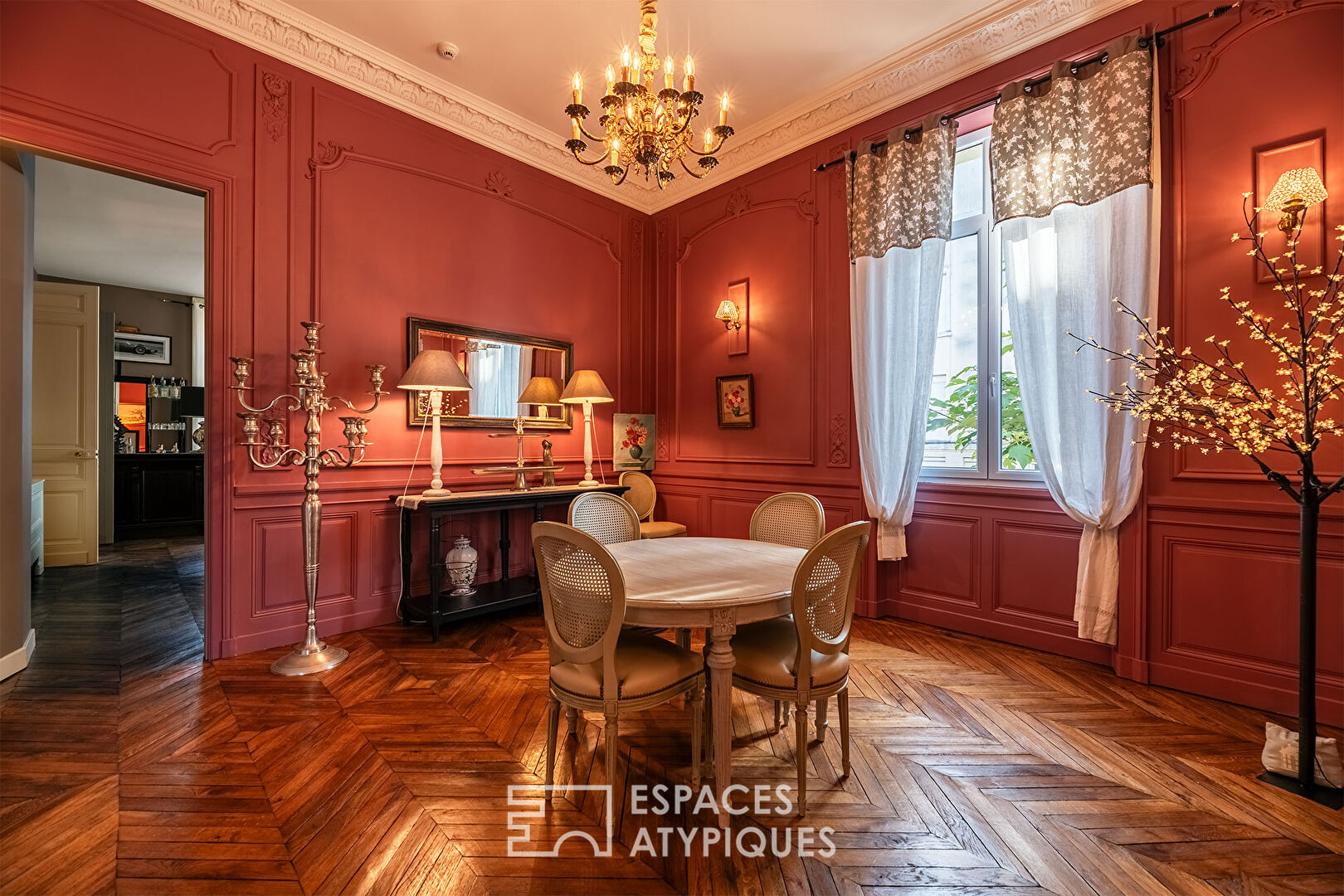 Maison de Maître du XIXe rénovée avec goût en coeur de ville