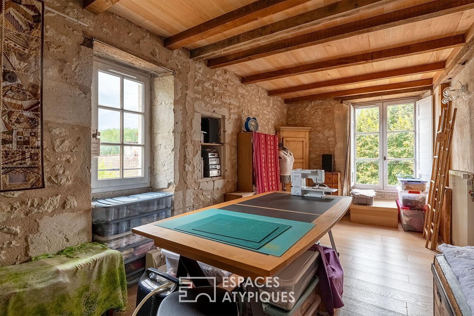 A jewel of character at the gates of the historic town of Périgueux