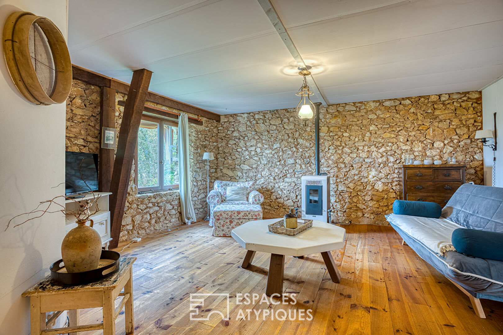 Manoir du XVIIIème et sa dépendance en pierre 12 pièce(s) 499 m2