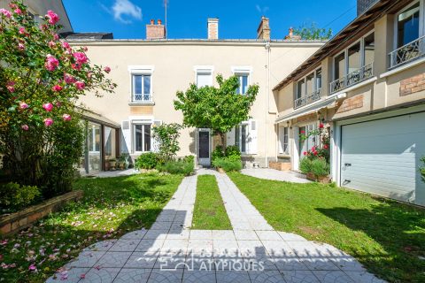 Belle maison de centre ville avec cour arborée