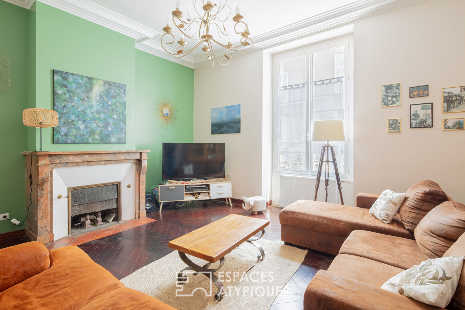 Belle maison bourgeoise avec jardin dans un quartier prisé
