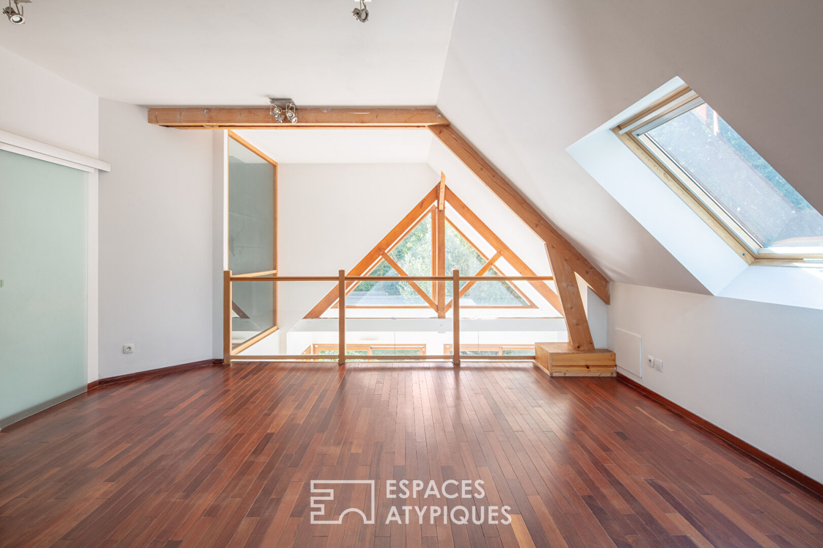 Lumineuse maison d’architecte avec jardin