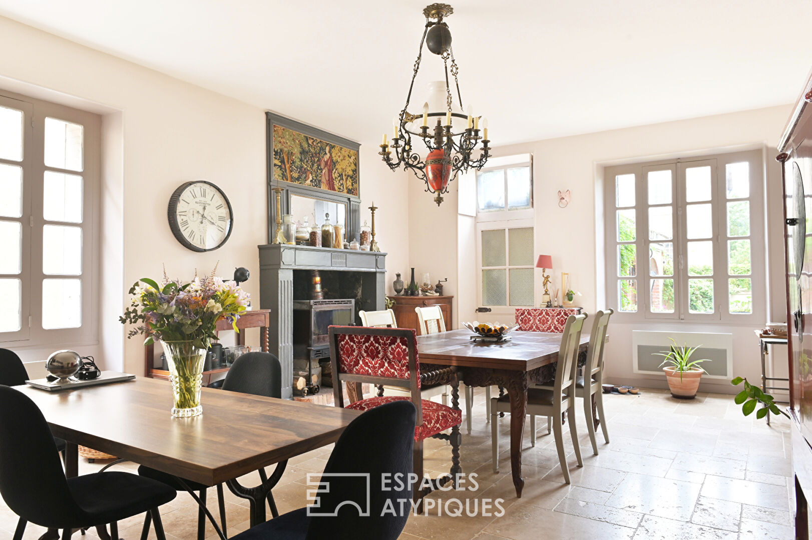 Belle demeure de maître du XIXème siècle en plein coeur de ville
