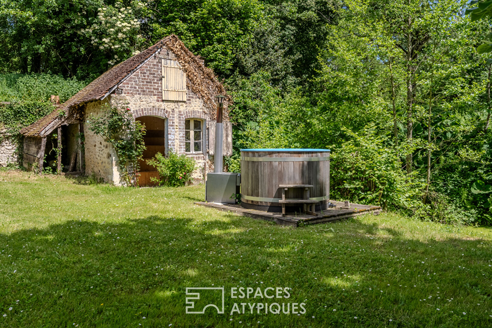 Ferme et propriété de caractère au fil de l’Huisne