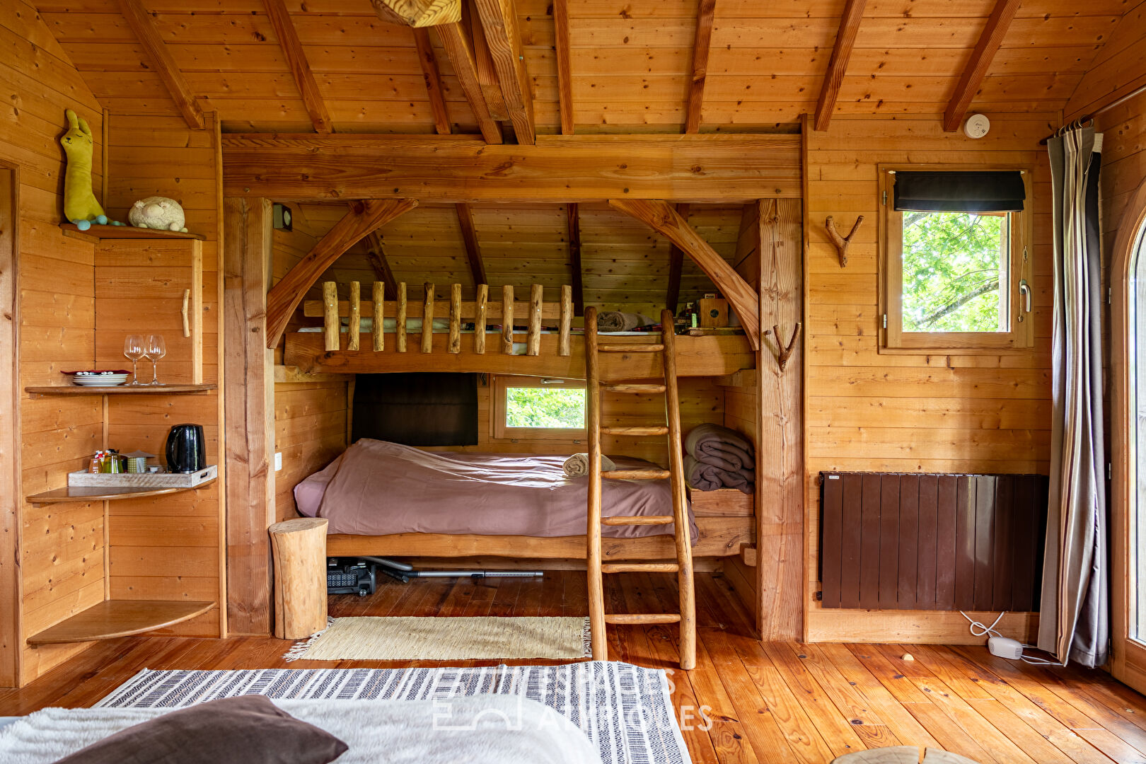 Propriété avec cabanes dans les arbres