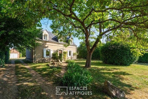 Maison de charme avec dépendances  et terrain constructible
