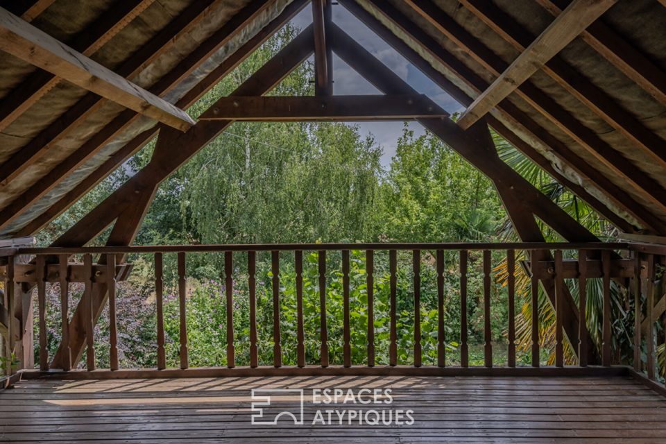 Maison de caractère sur intime domaine équestre arboré