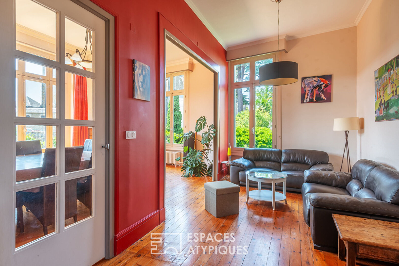 A bright haven in the heart of the city on the banks of the Sarthe