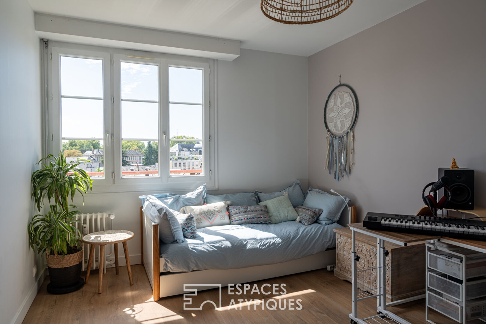 Charmant appartement rénové avec vue imprenable
