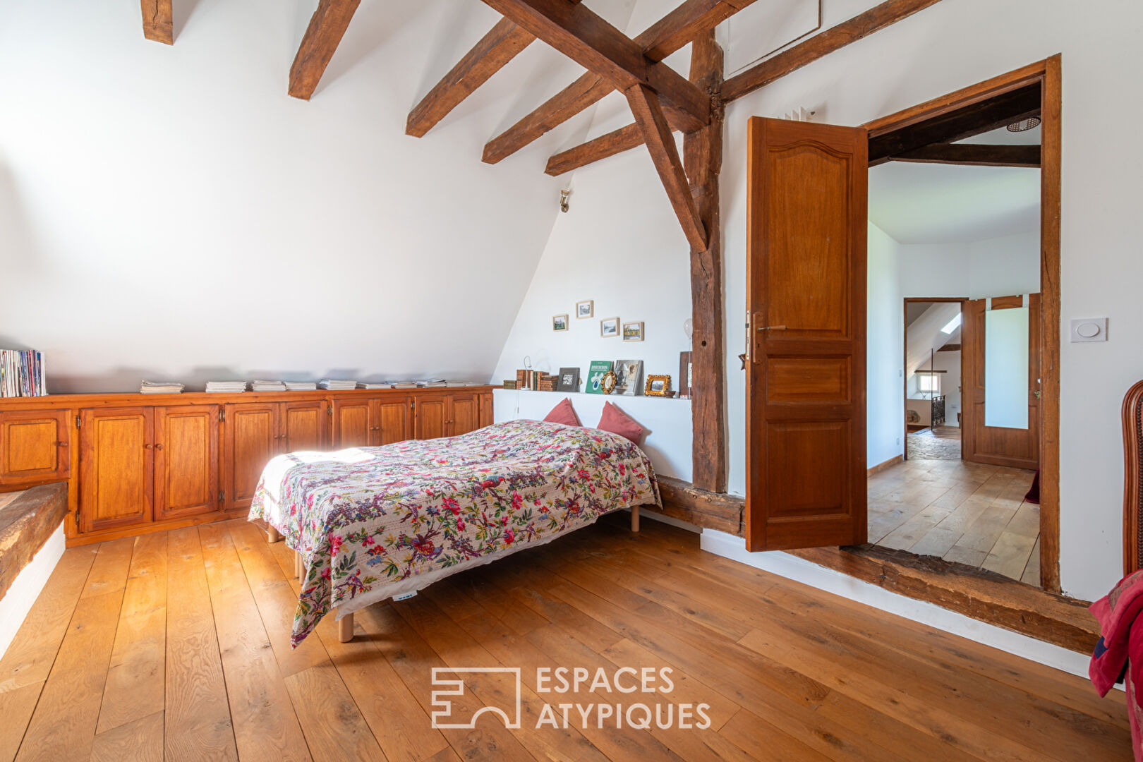 Elegant Heritage Residence at the Gates of Le Mans