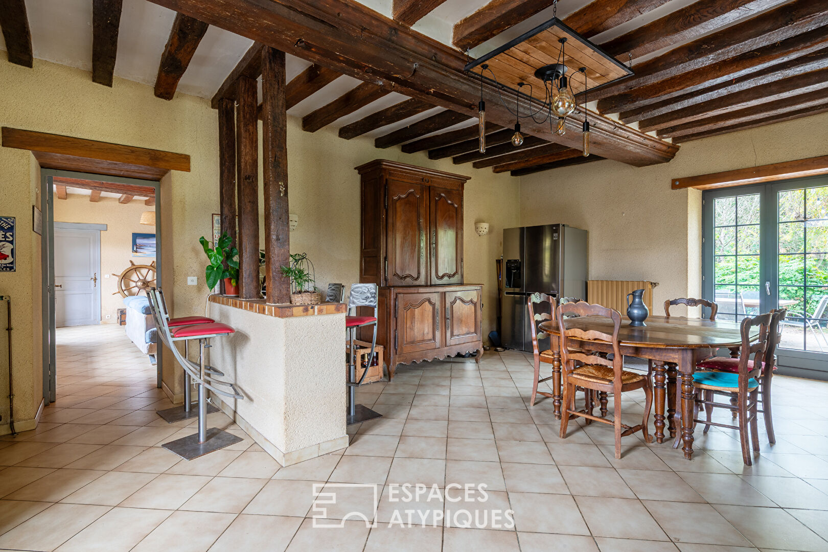 Large property with outbuildings and lake