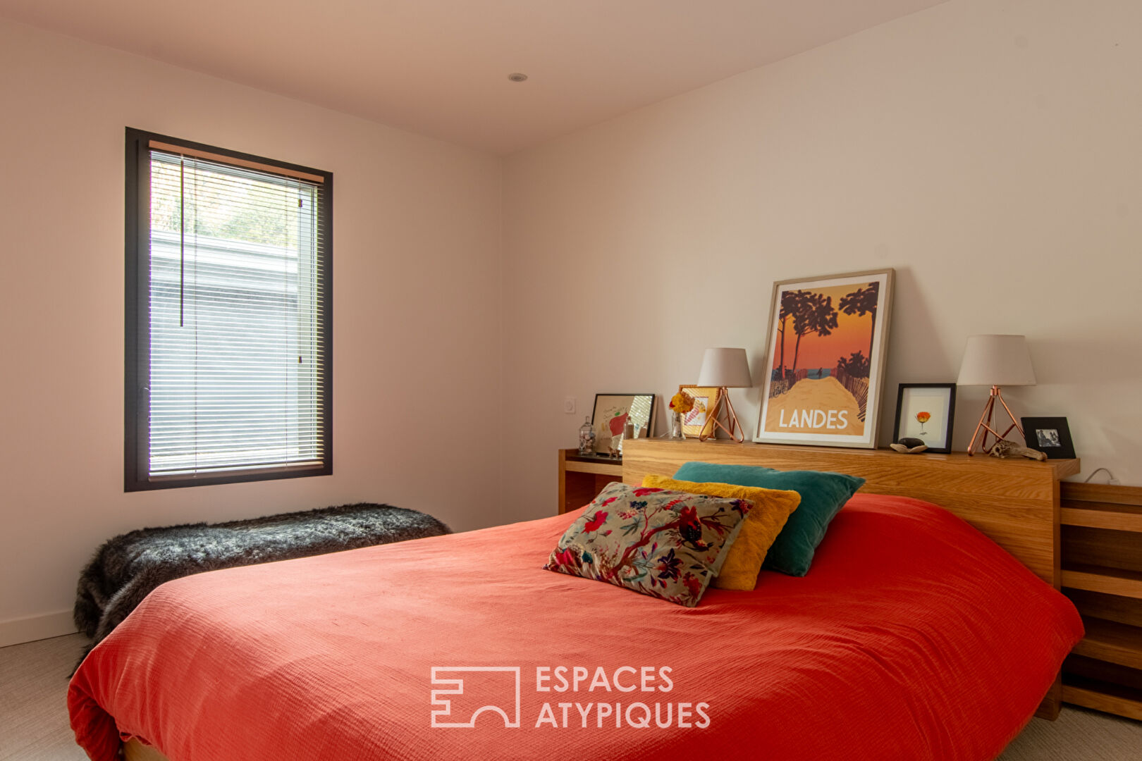 Maison d’architecte neuve avec piscine en bord de Sarthe