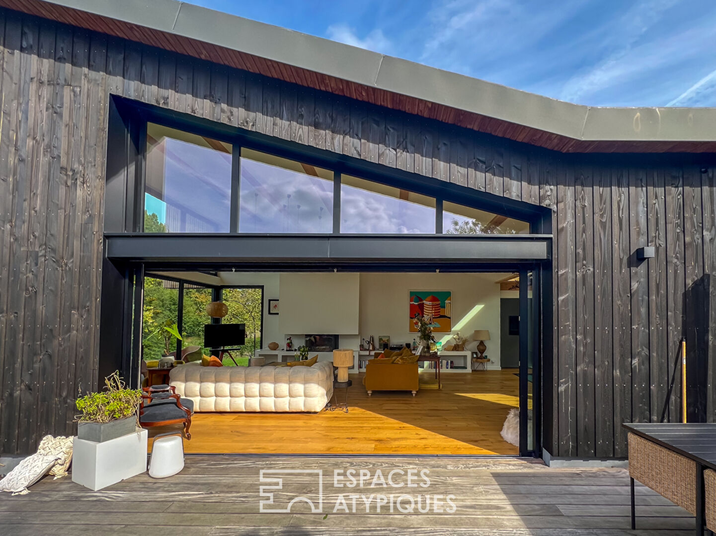 Maison d’architecte neuve avec piscine en bord de Sarthe