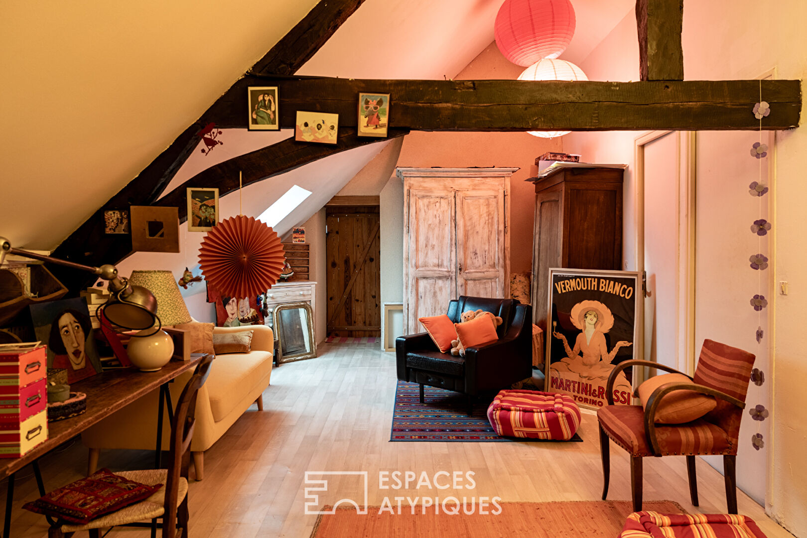 Fermette authentique avec dépendances et jardin